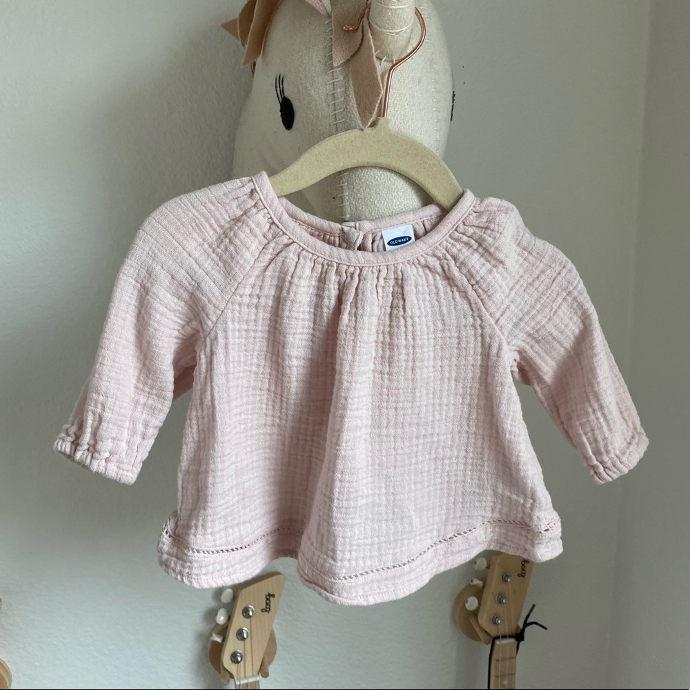 Old Navy | 6-12m blush gauzy blouse top